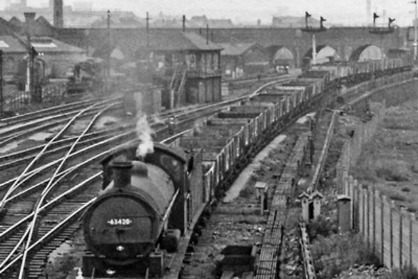 Black and white photo of train
